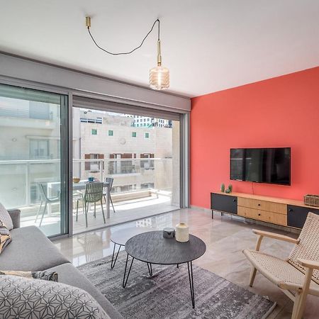 3 Bedrooms Apt Balcony & Parking Near Banana Beach Tel Aviv Exterior photo
