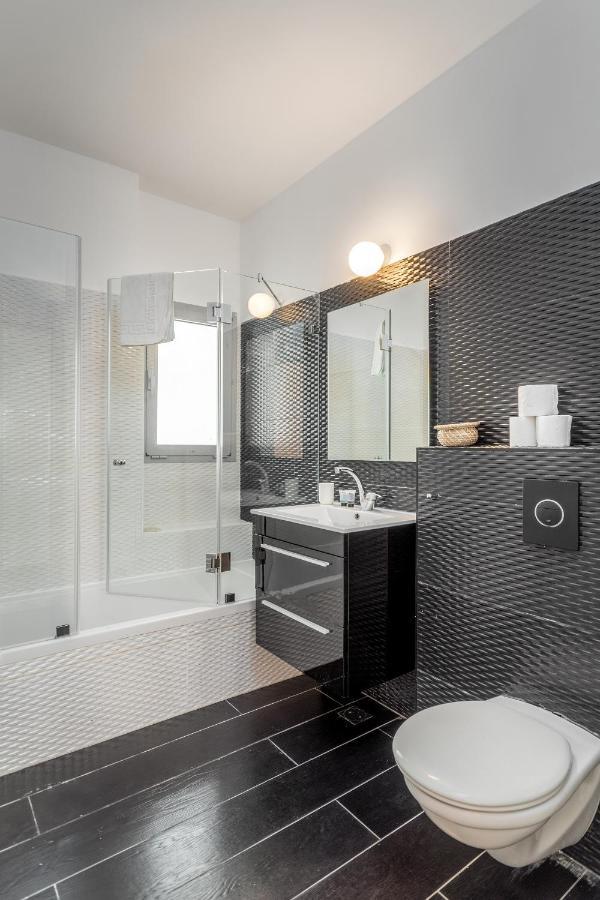 3 Bedrooms Apt Balcony & Parking Near Banana Beach Tel Aviv Exterior photo